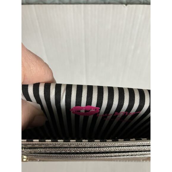 Womens Betsey Johnson Wristlet Wallet Luv Betsey Removable Strap Iridescent - Picture 8 of 11